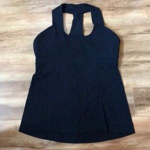 Lululemon tank with removable pad inserts